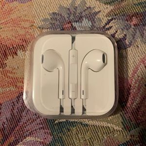 Apple Ear Buds *NEW*